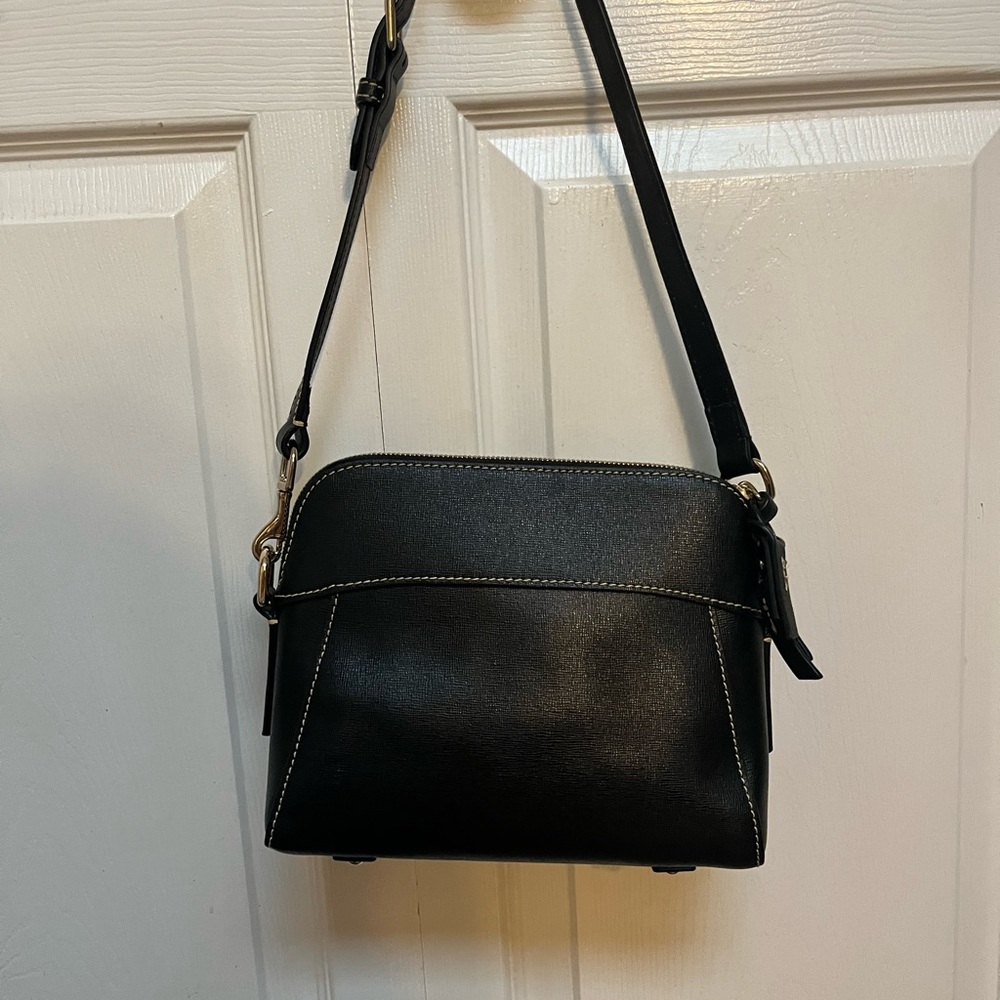 Dooney and Bourke Cameron NWOT shoulder bag. Black saffiano leather. - Picture 3 of 12
